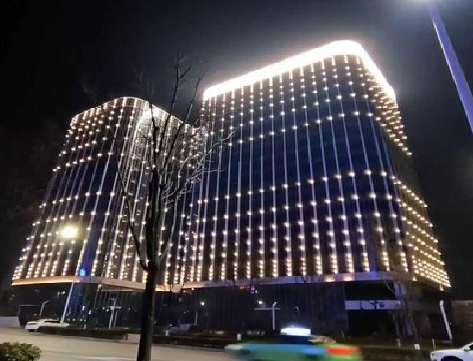 内黄亮化工程安装注意事项。